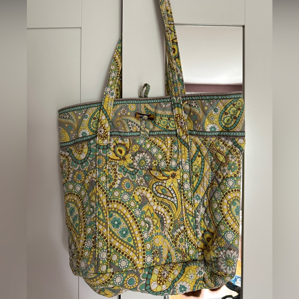 Vera Bradley store